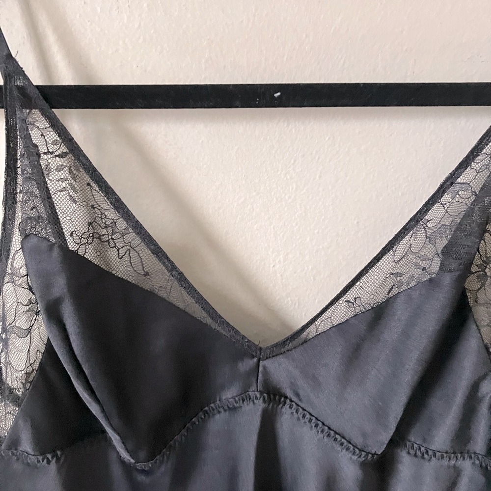 VICTORIA SECRET Elegant Black Lace Trim Chemise - Picture 5 of 8